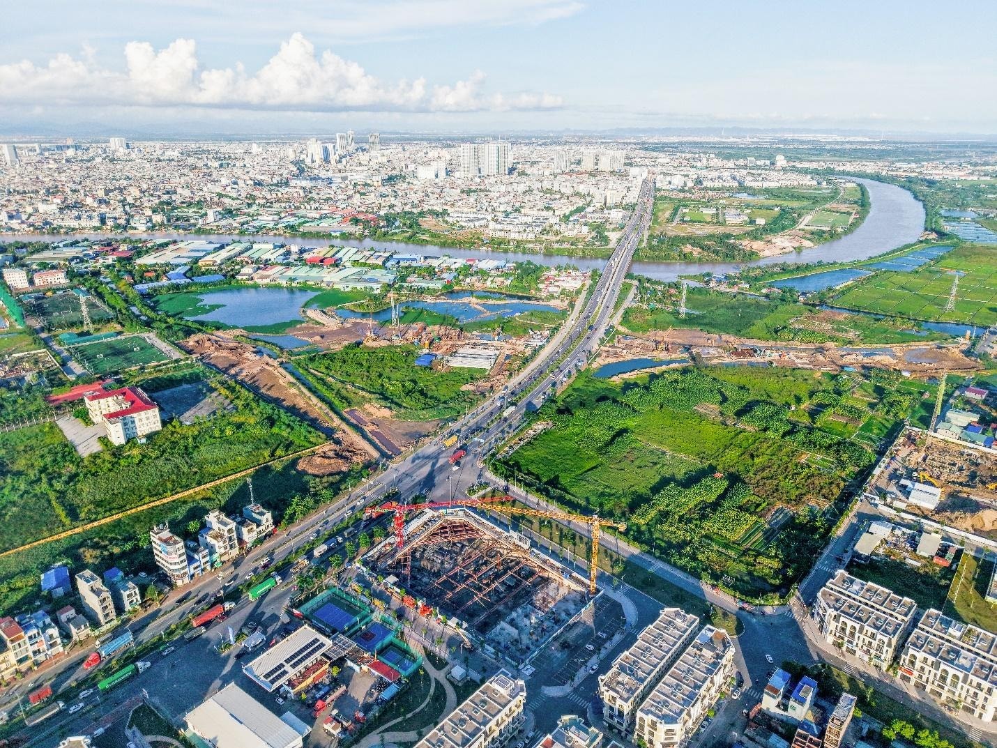 Thị trường bất động sản Hải Phòng đón sóng tăng trưởng từ các 'ông lớn'