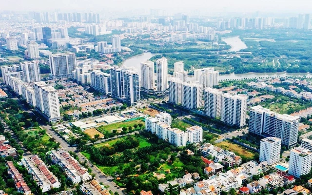 Giá căn hộ TP.HCM neo cao, dòng tiền đổ về vùng ven tìm sản phẩm pháp lý hoàn chỉnh