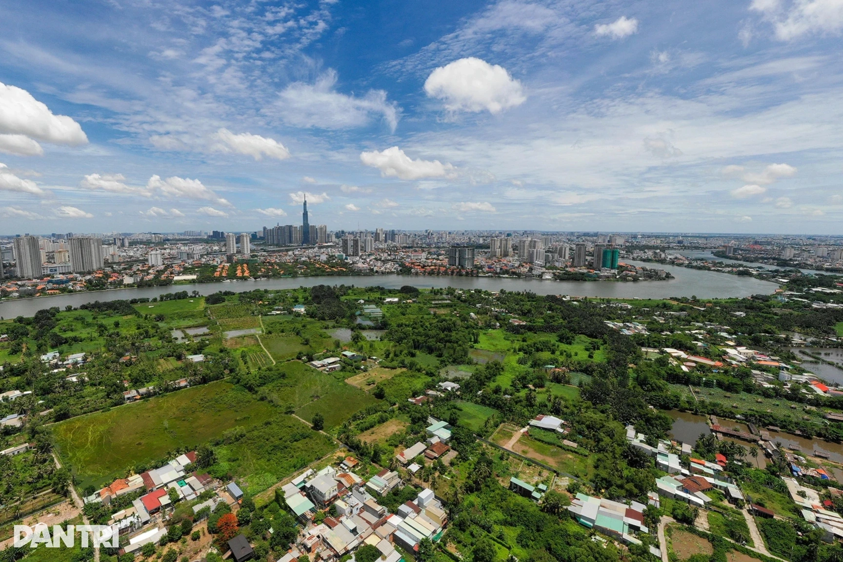 Doanh nghiệp địa ốc phía Nam tăng tốc gom quỹ đất, phân hóa chiến lược phát triển