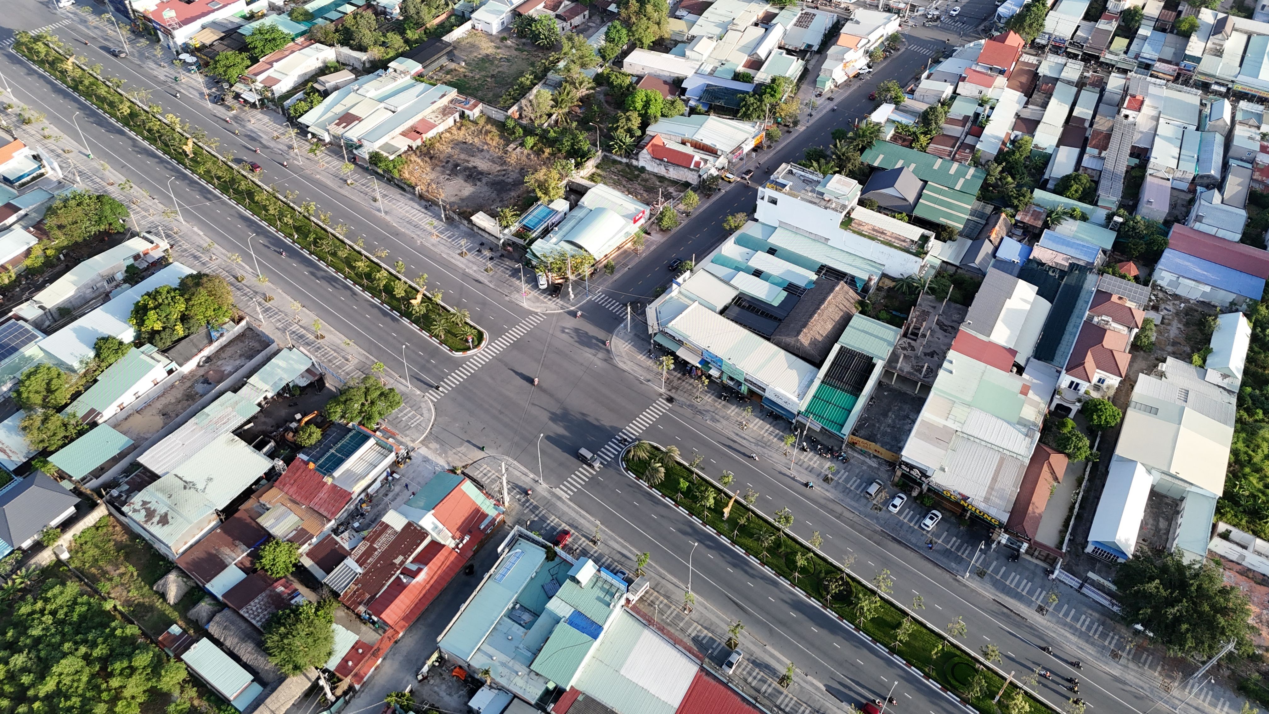 Hạ tầng liên vùng tạo lực đẩy cho đô thị cửa ngõ Tây TP.HCM