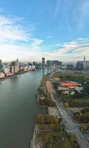 Dòng vốn gần 7 tỉ USD vẫn không ngăn làn sóng doanh nghiệp bất động sản rút lui
