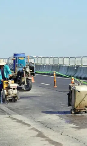 Cao tốc Biên Hòa - Vũng Tàu hơn 6.000 tỷ đồng vừa đưa vào khai thác đã xuất hiện lún, nứt mặt đường