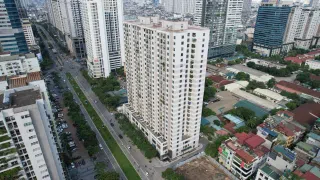 Giá chung cư Hà Nội neo cao, căn hộ thứ cấp TP.HCM đồng loạt giảm giá