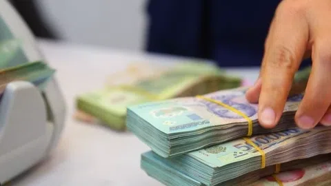 Lãi vay tới 14%/năm, doanh nghiệp bất động sản đang xoay xở ra sao?