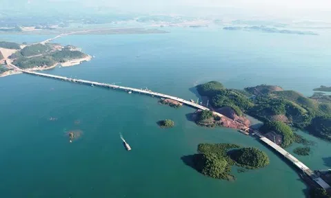 Khởi động loạt công trình hạ tầng 'khủng' giúp tăng nhiệt BĐS