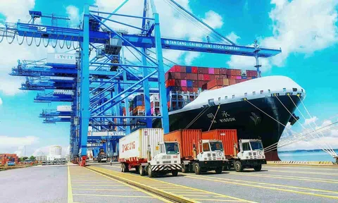 Điểm tin bất động sản 24/1: Các tỉnh, thành đua nhau 'săn đón' vốn FDI