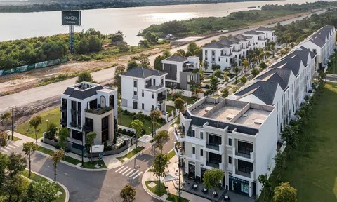 Doanh nghiệp bất động sản niêm yết rầm rộ mua bán dự án trong 7 tháng đầu 2025