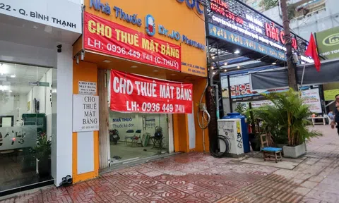 Vì sao hàng loạt mặt bằng “đất vàng” ở TP.HCM vẫn trống khách dù giảm giá thuê?