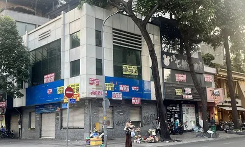 Nhà riêng TP.HCM: Giá neo đỉnh, giao dịch 'đóng băng' dịp cuối năm