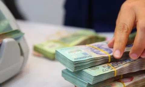 Lãi vay tới 14%/năm, doanh nghiệp bất động sản đang xoay xở ra sao?