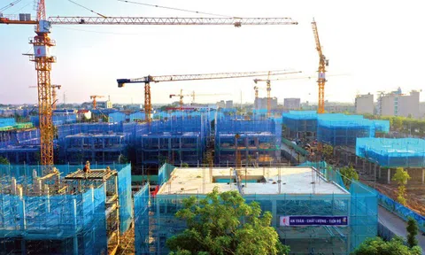 Thị trường bất động sản chịu áp lực từ giá xăng dầu và vật liệu xây dựng tăng cao