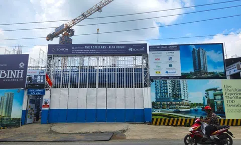 The 9 Stellars Long Bình: Quảng cáo đô thị xanh, dân xung quanh lại sống chung với cảnh ngập?