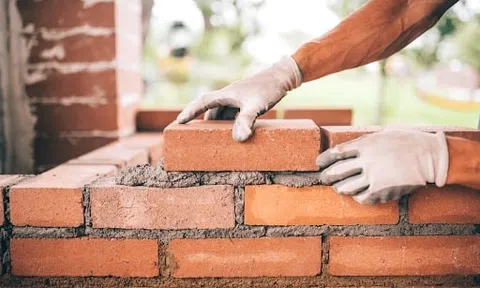Xây nhà mùa mưa: cần làm gì để đúng tiến độ?