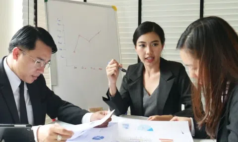 Tốt nghiệp đại học top ra làm môi giới bất động sản