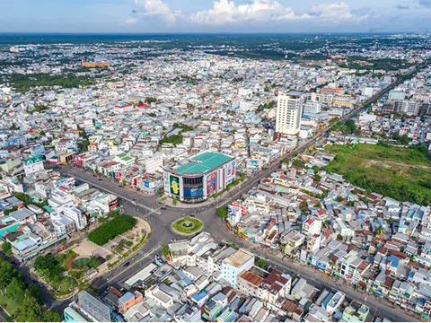 Dòng tiền đầu tư đổ về miền Tây theo sóng hạ tầng