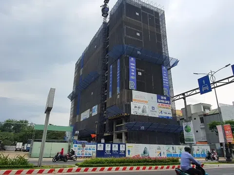 Dự án xây dựng sai phép, nợ nần chưa thanh toán, chủ đầu tư The Summit Building ơi Vào khủng hoảng
