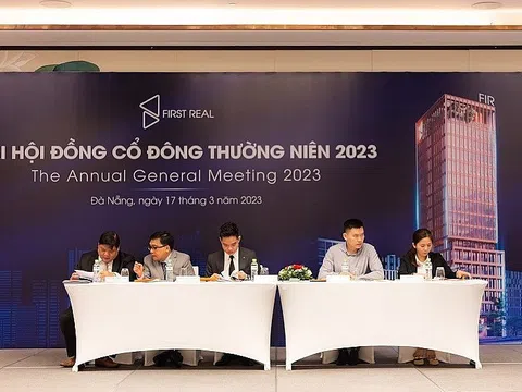 Tạm dừng xuất cảnh người đứng đầu Công ty Cổ phần Địa ốc First Real vì nghĩa vụ thuế