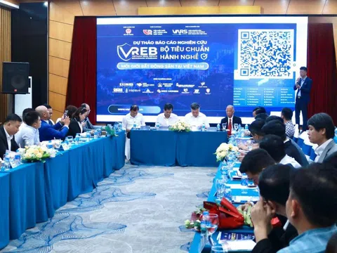 Xây dựng bộ tiêu chuẩn hành nghề môi giới bất động sản hướng tới minh bạch, chuyên nghiệp