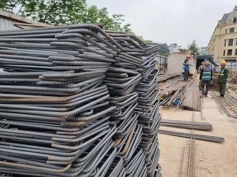 Giá vật liệu xây dựng tăng mạnh, nhà thầu xoay xở nhiều giải pháp ứng phó