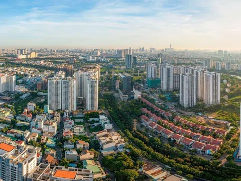 FDI trở thành “trụ đỡ” mới của bất động sản khi tín dụng bị siết