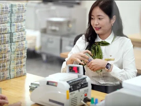 Lãi suất vay mua nhà có thể lên 14%/năm, người mua dè dặt xuống tiền
