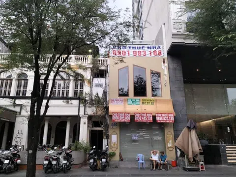 Vì sao mặt bằng bán lẻ vẫn ế?