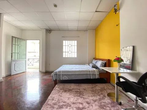 Chủ nhà trọ ‘thở phào’: phòng lấp kín, giá thuê tăng cao