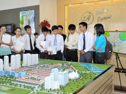 Nhà tuyển dụng môi giới bất động sản 'than khó'