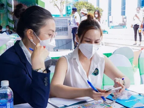 Môi giới chạy nước rút bán hàng cận Tết