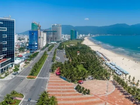 Điểm tin bất động sản 31/10: 100 dự án TP.HCM bị ách tắc; 30% khách sạn biển Đà Nẵng rao bán