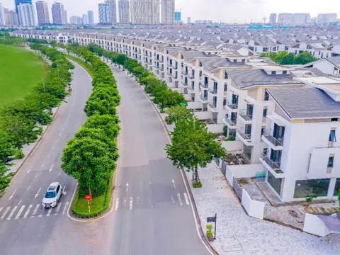Vì sao giá biệt thự, nhà phố Hà Nội chưa giảm mạnh?